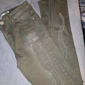 BLUE TOPIC!- NEW GREEN SKINNY JEANS